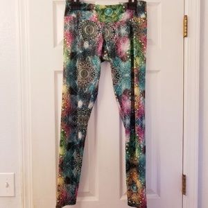 Like new Onzie M/L full length leggings